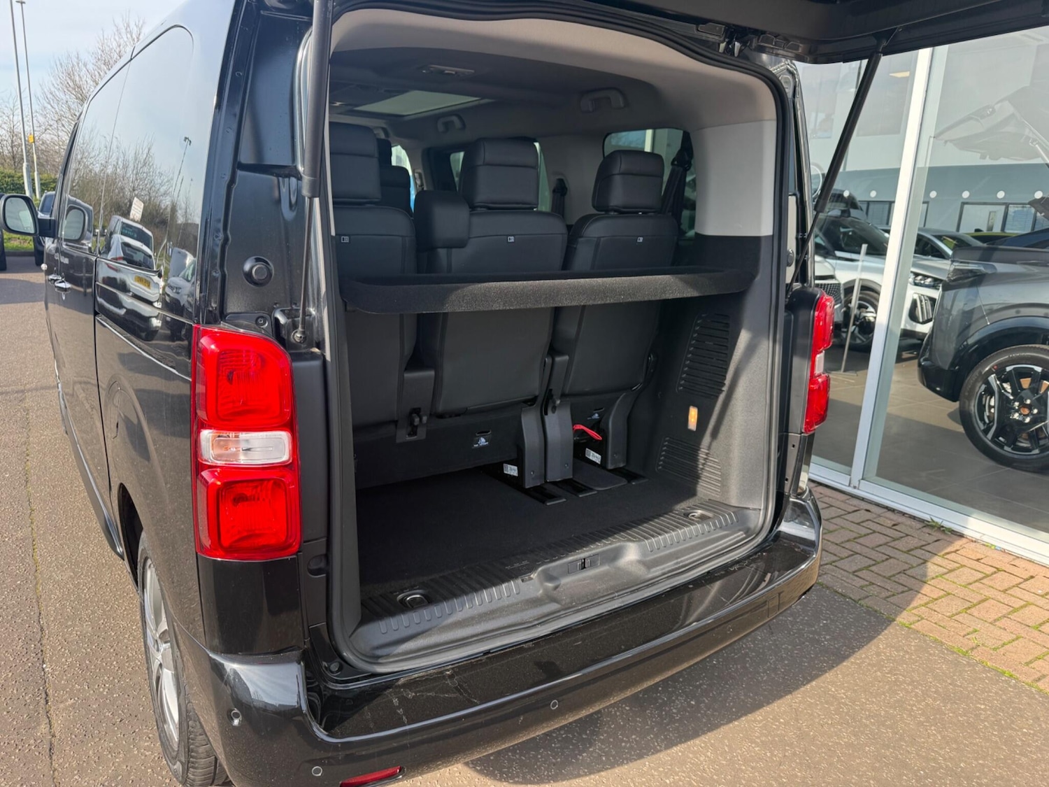 Used Peugeot Traveller 2022 for sale - 78035038: Photo 31