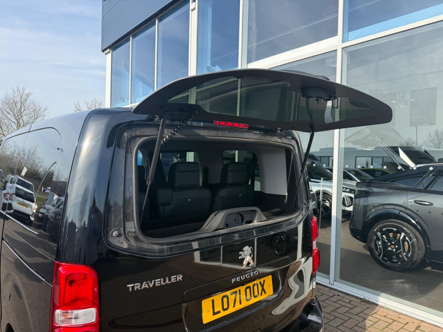 Used Peugeot Traveller 2022 for sale - 78035038: Photo 44