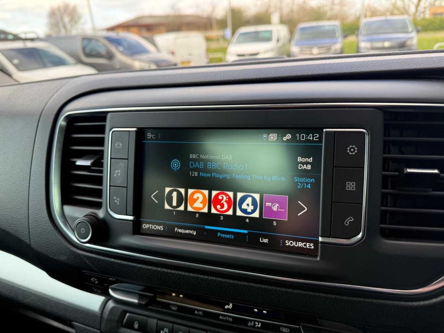 Used Peugeot Traveller 2020 for sale - 78100326: Photo 29