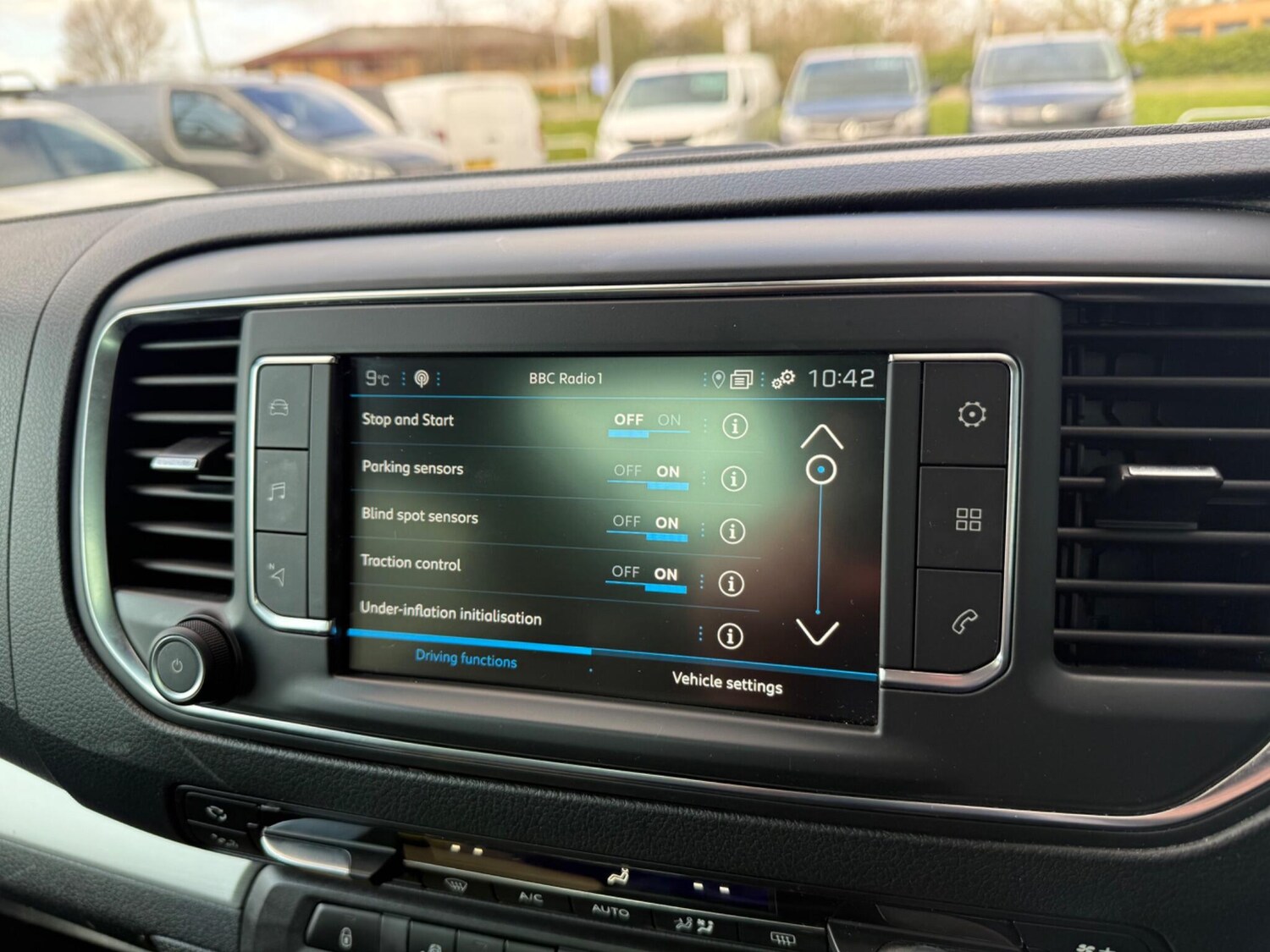 Used Peugeot Traveller 2020 for sale - 78100326: Photo 30