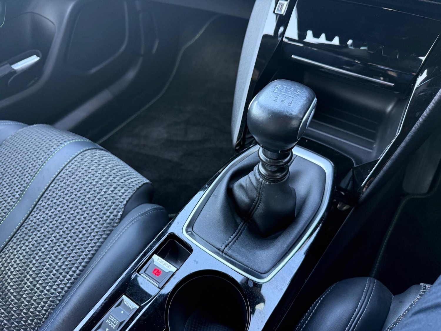 Used Peugeot 2008 2023 for sale - 77768086: Photo 11