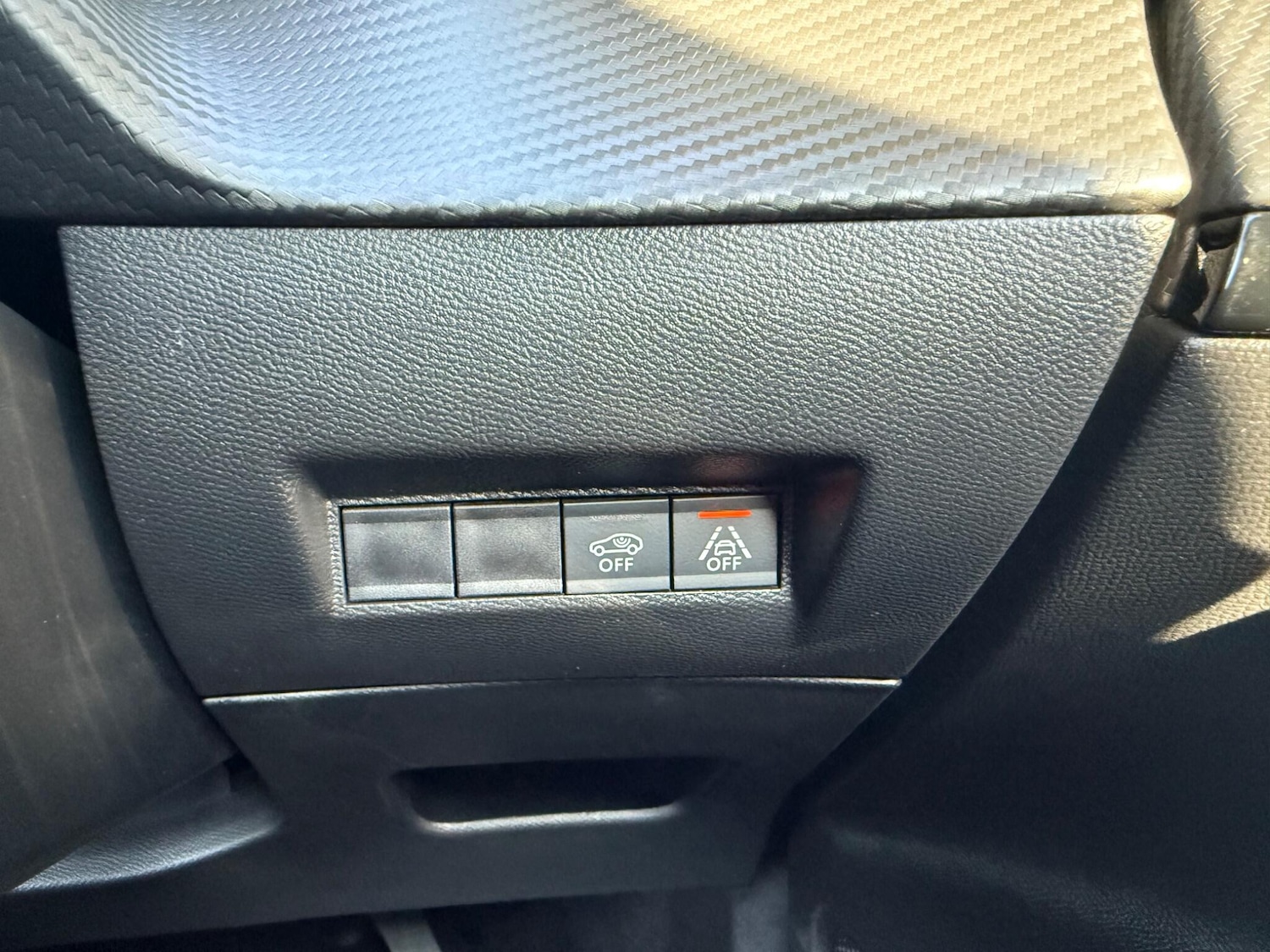 Used Peugeot 2008 2023 for sale - 77768086: Photo 14