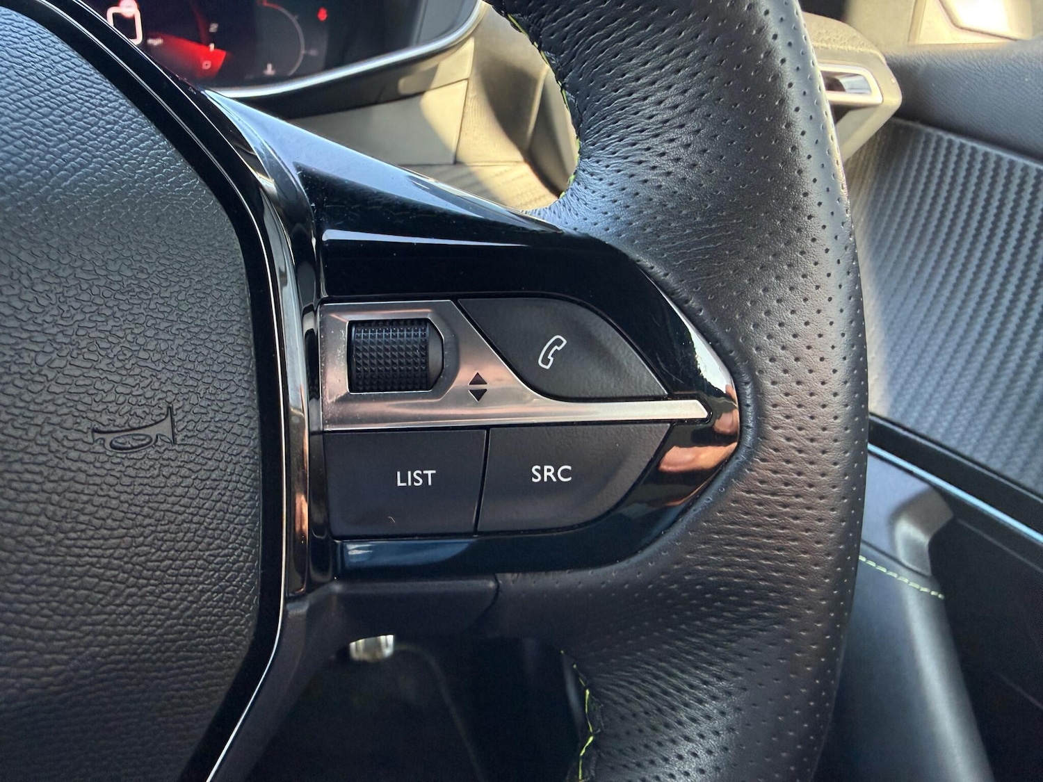 Used Peugeot 2008 2023 for sale - 77768086: Photo 16