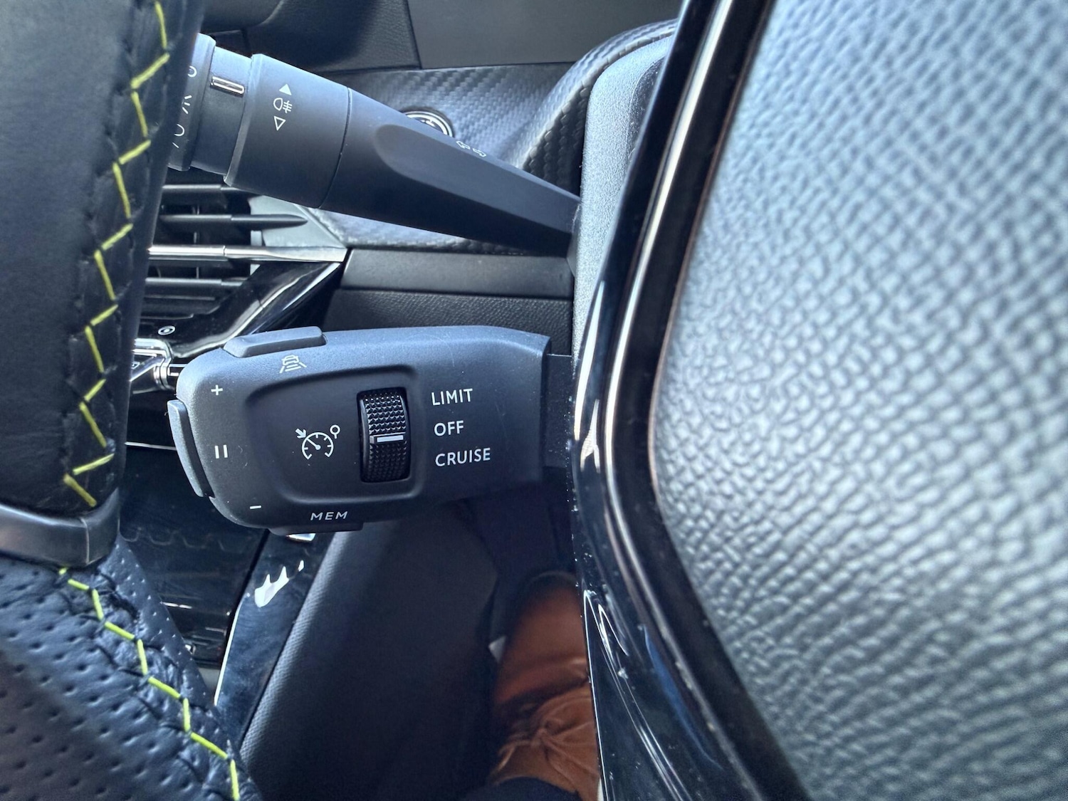 Used Peugeot 208 2022 for sale - 77769182: Photo 17