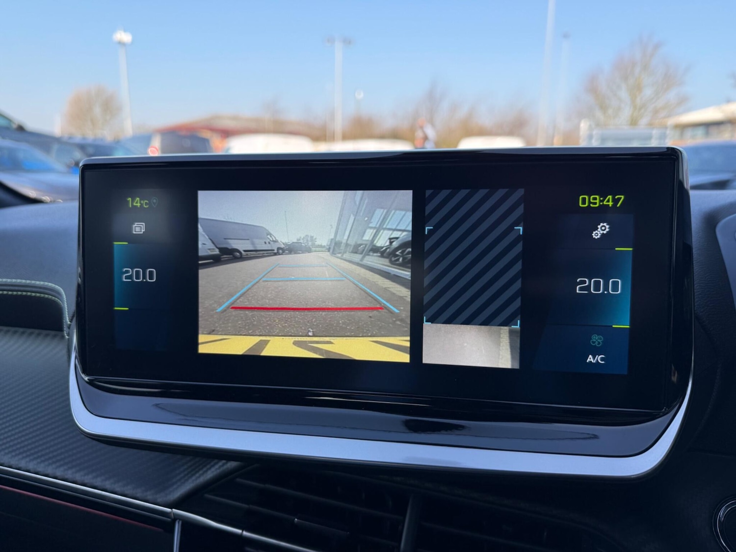 Used Peugeot 208 2022 for sale - 77769182: Photo 24