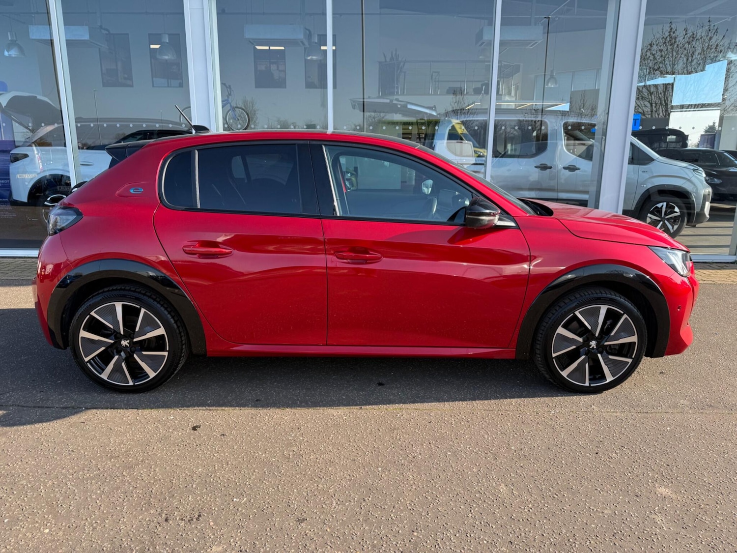 Used Peugeot 208 2022 for sale - 77769182: Photo 9