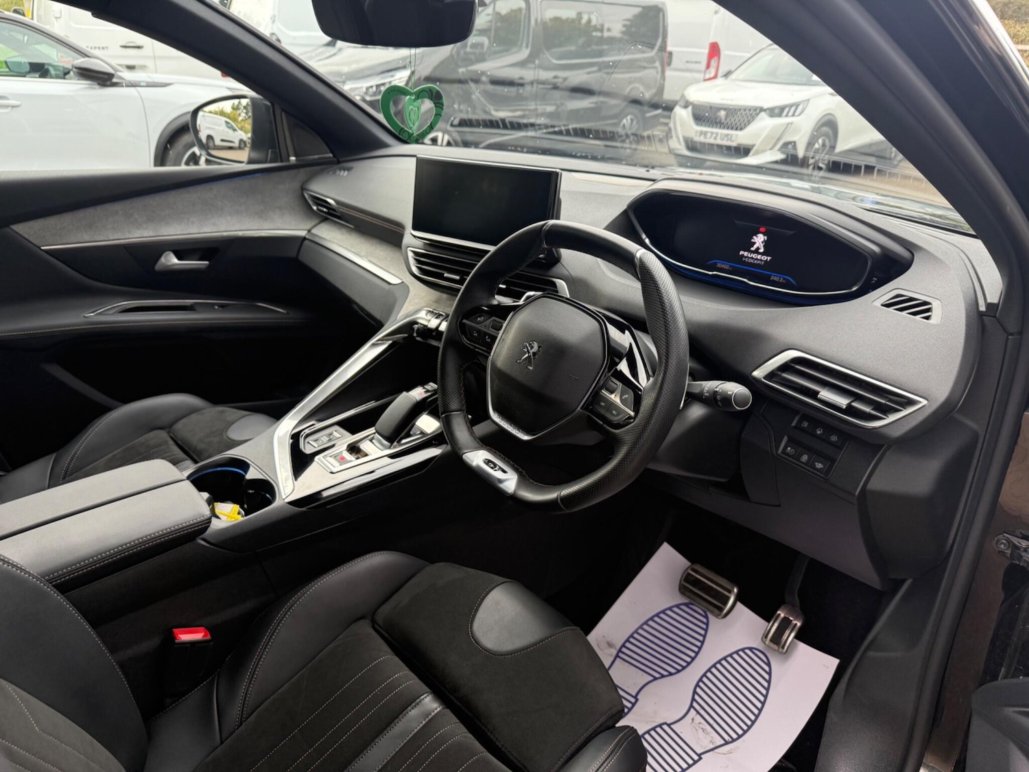 Used Peugeot 3008 2022 for sale - 77413185: Photo 3