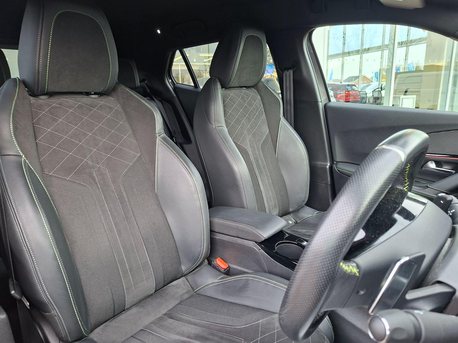 Used Peugeot 2008 2021 for sale - 77413215: Photo 17