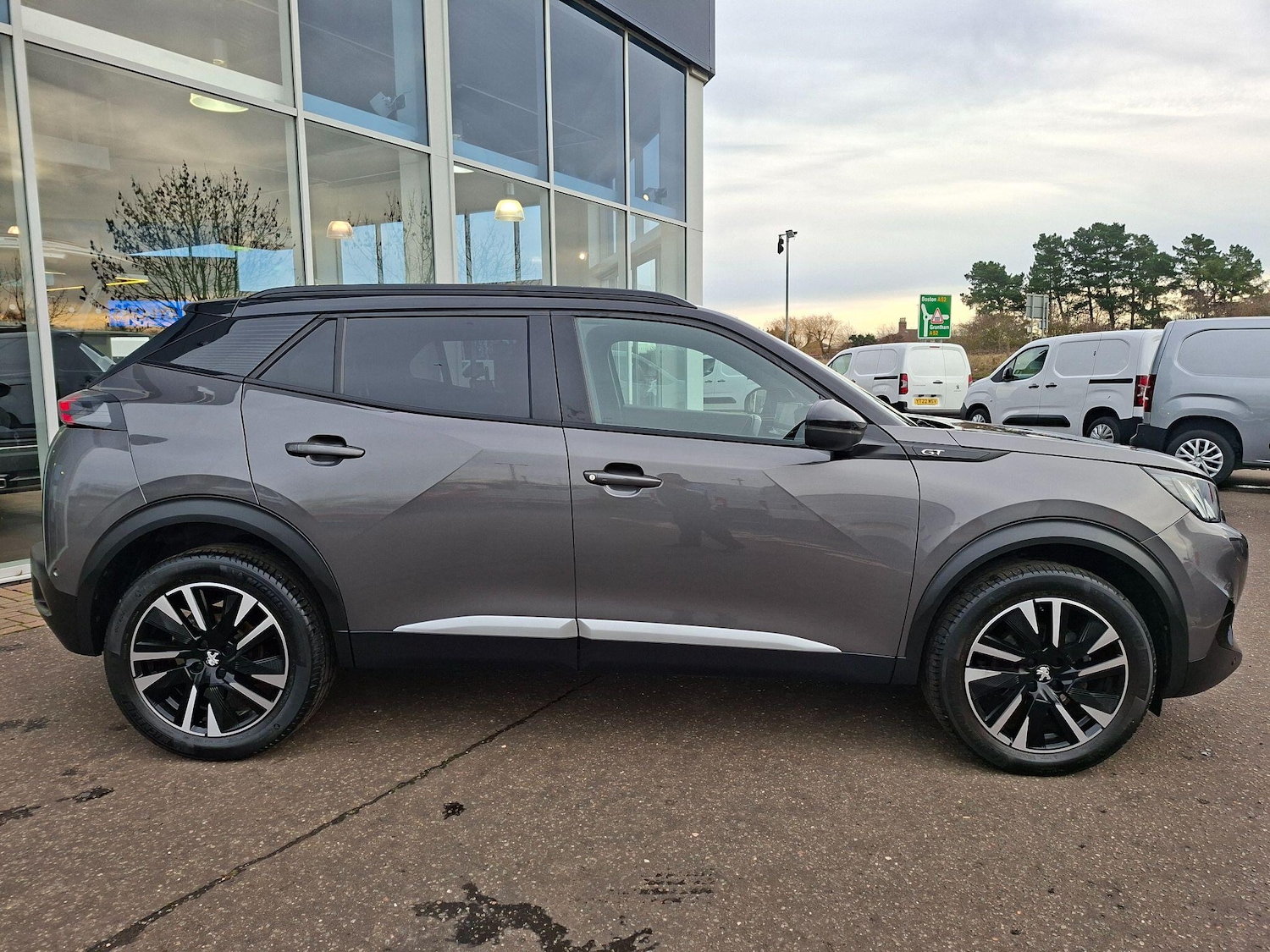 Used Peugeot 2008 2021 for sale - 77413215: Photo 2