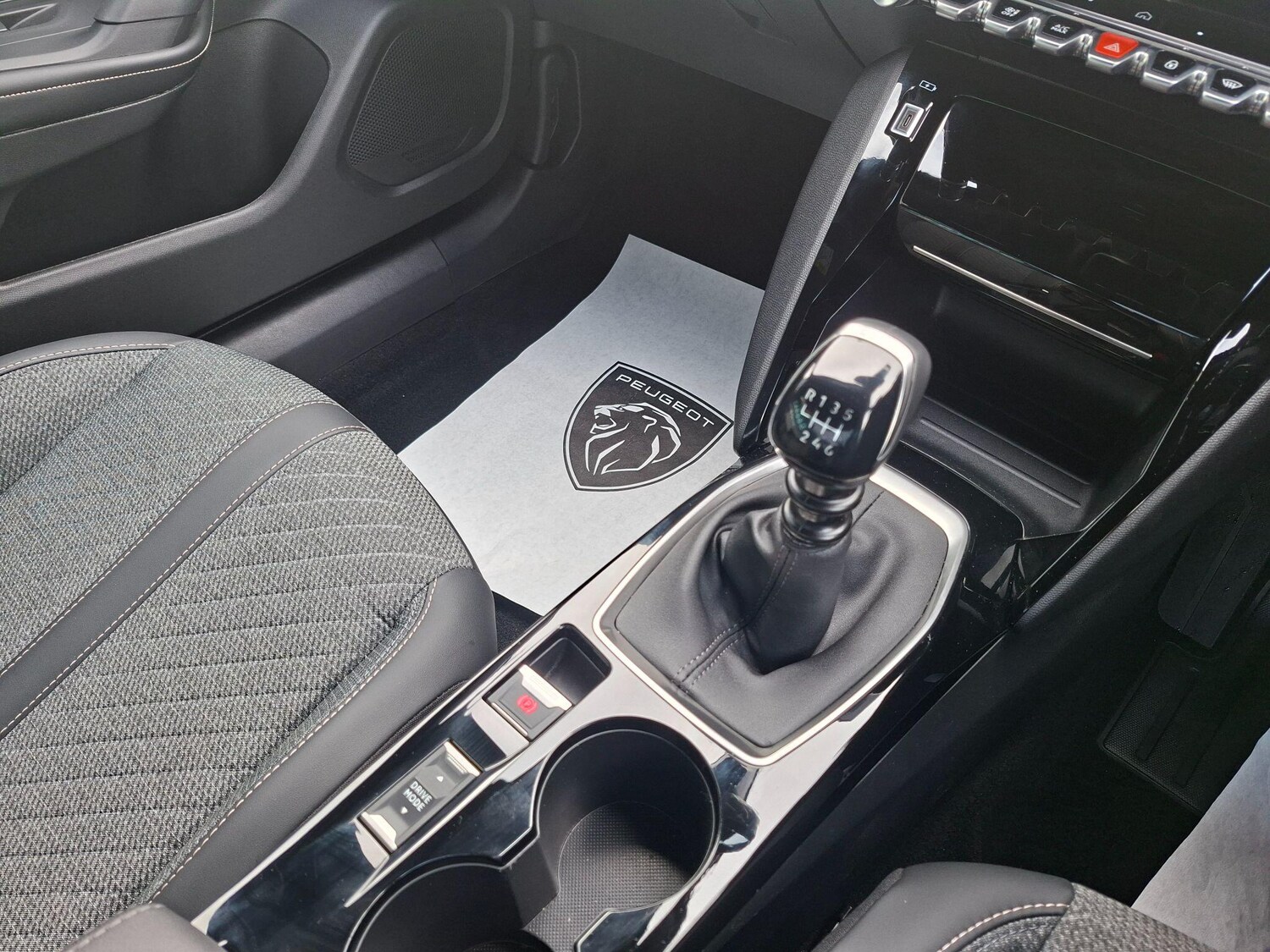 Used Peugeot 2008 2024 for sale - 77413216: Photo 14