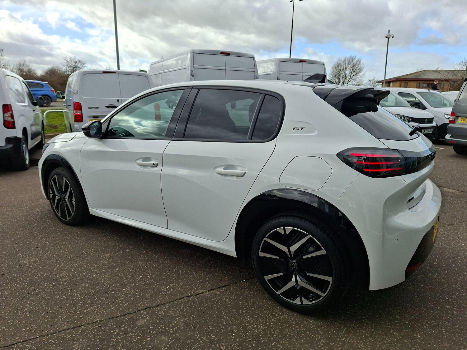Used Peugeot 208 for sale - 77994356: Photo 10