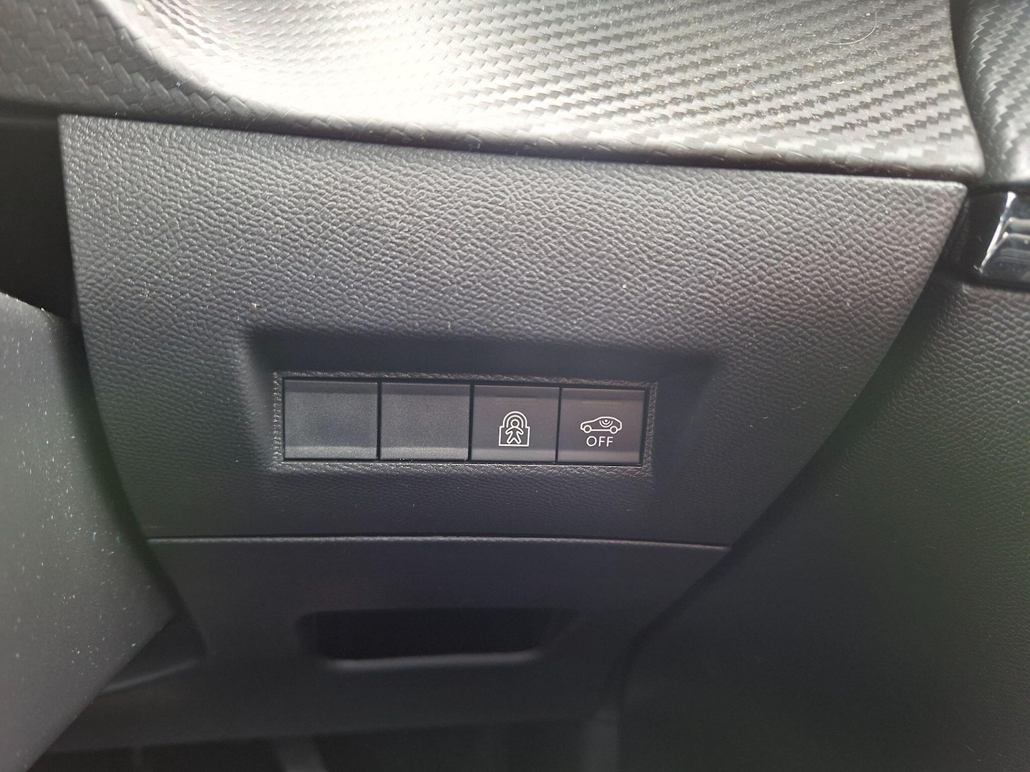 Used Peugeot 208 for sale - 77994356: Photo 24