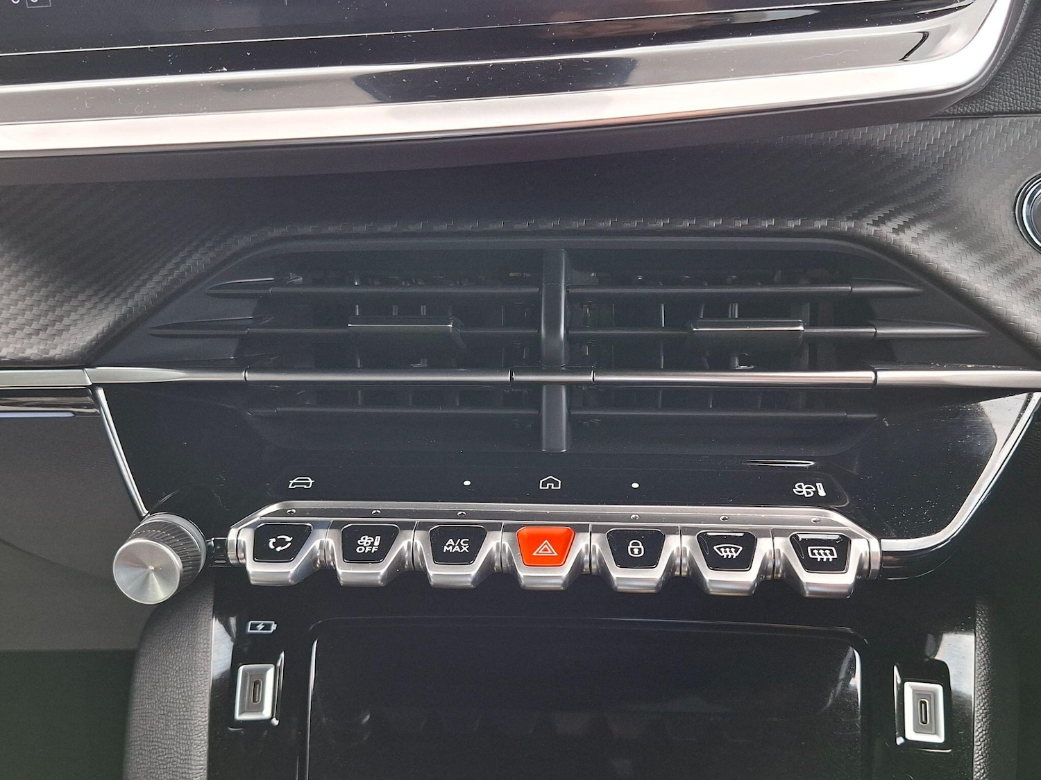 Used Peugeot 208 for sale - 77994356: Photo 39