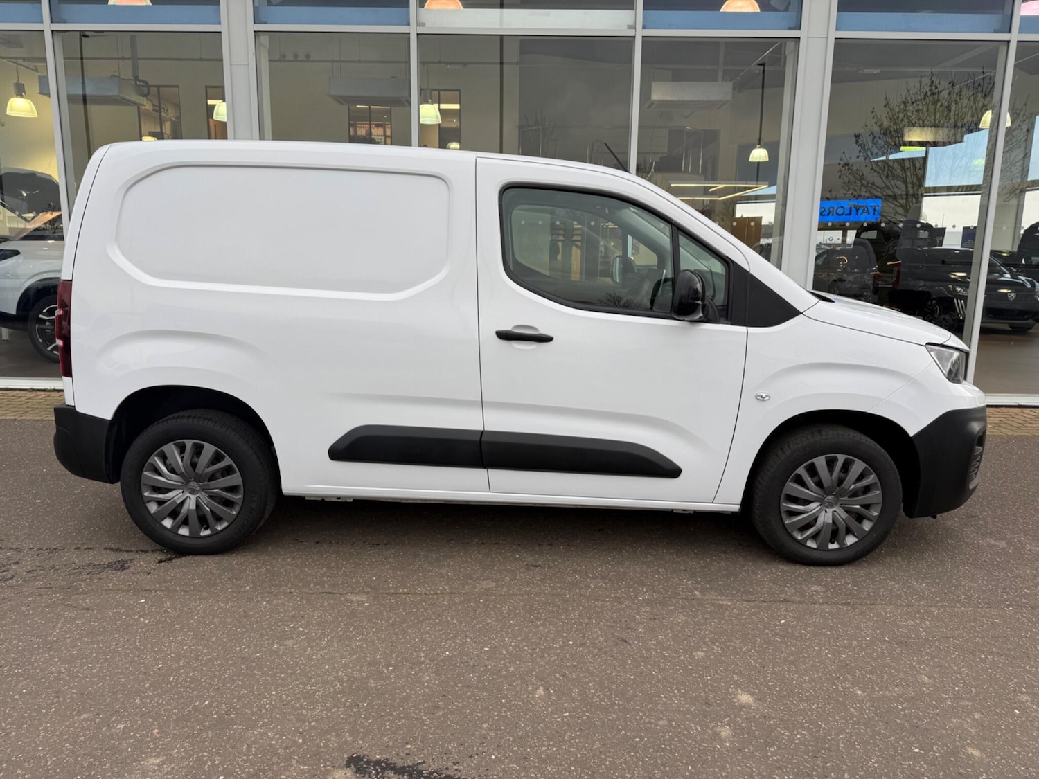 Used Peugeot Partner 2022 for sale - 77839056: Photo 11