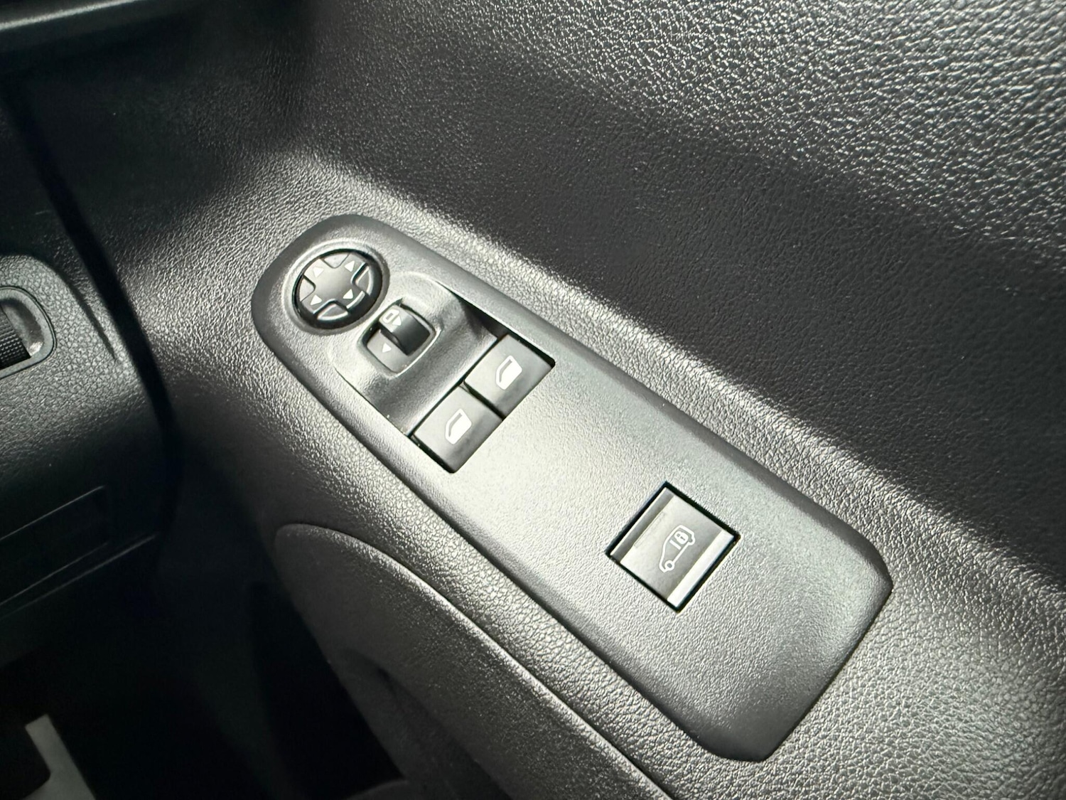 Used Peugeot Partner 2022 for sale - 77839056: Photo 13