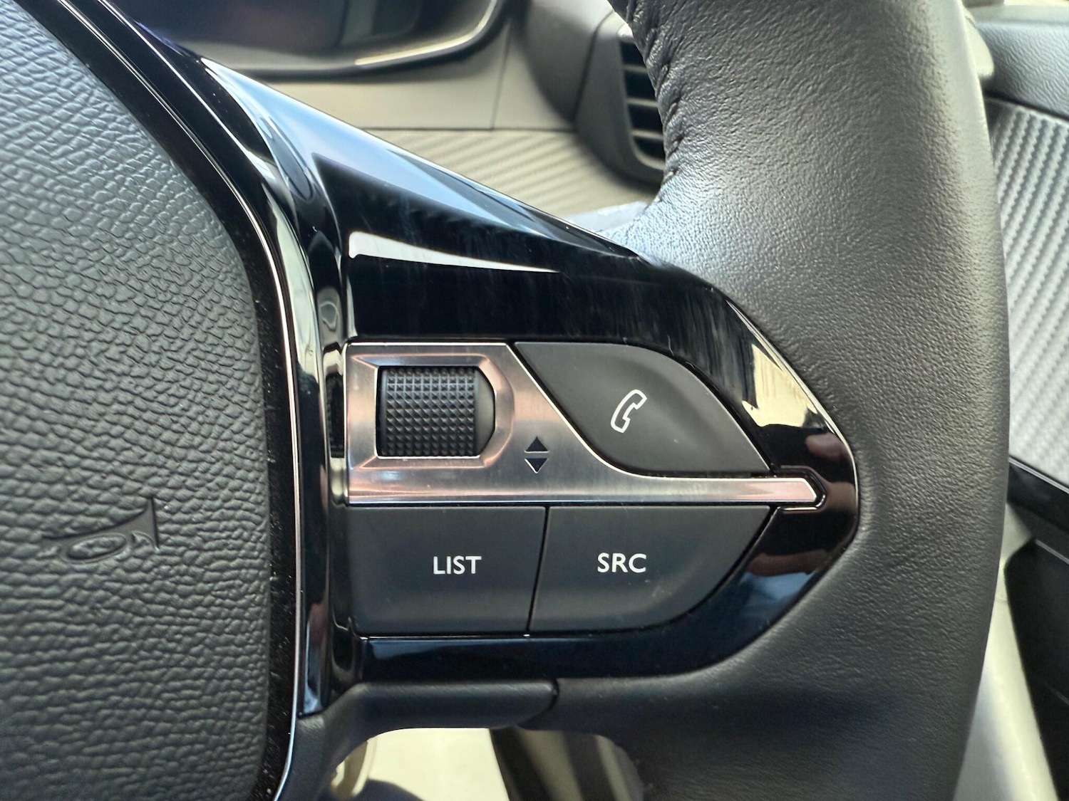 Used Peugeot 2008 2024 for sale - 77413193: Photo 13