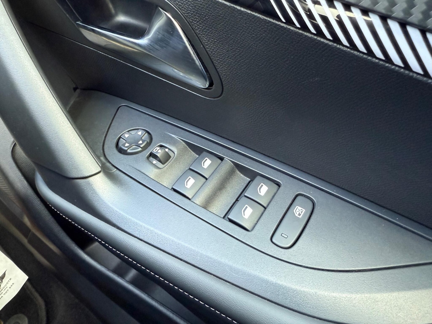 Used Peugeot 2008 2024 for sale - 77413193: Photo 31