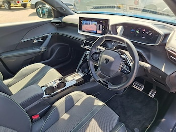 Used Peugeot 2008 2025 for sale - 79212152: Photo