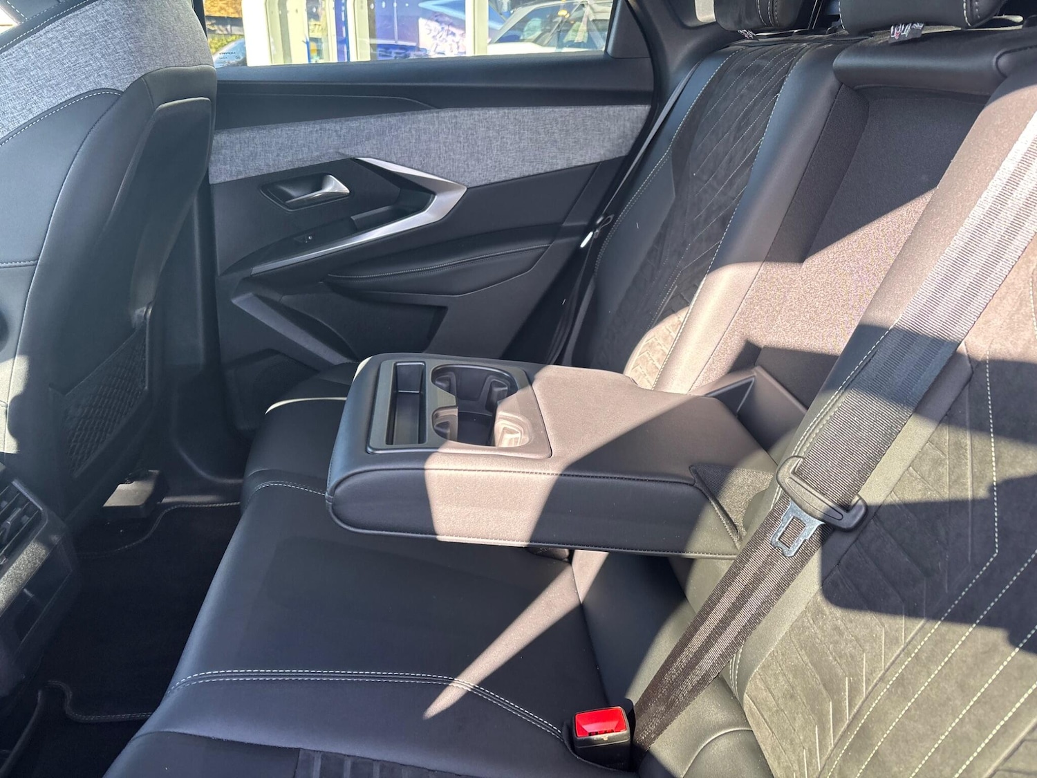 Used Peugeot E-3008 2024 for sale - 78035126: Photo 17