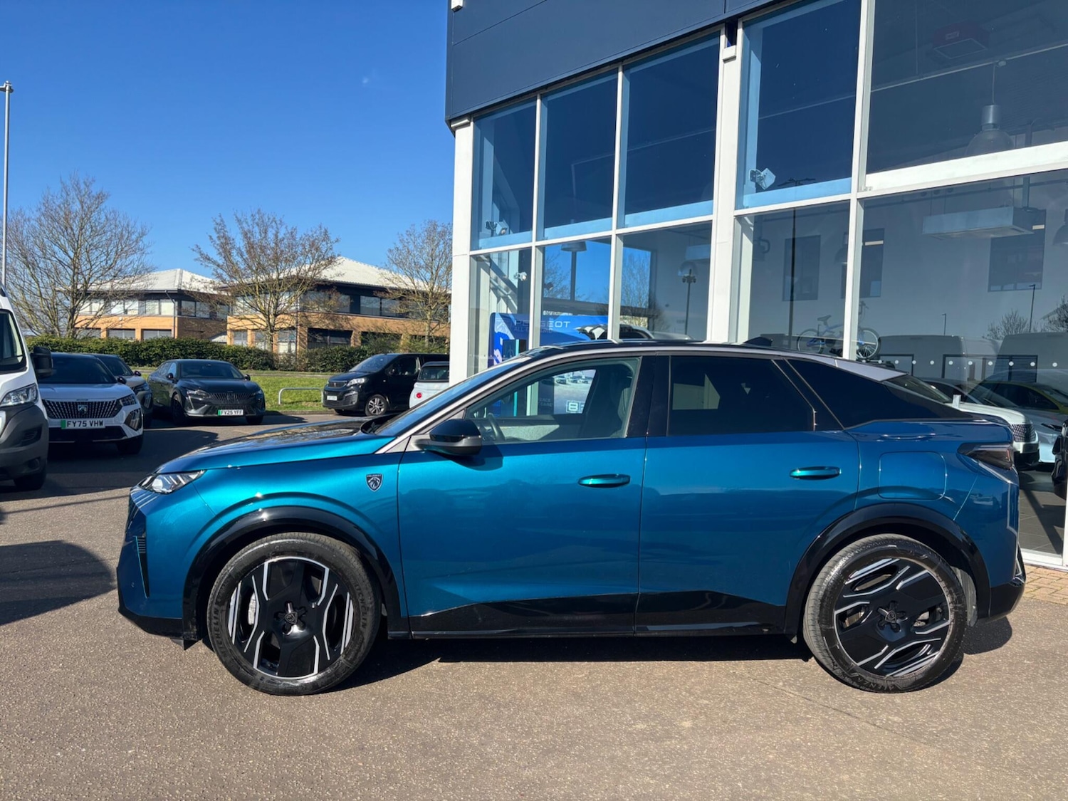 Used Peugeot E-3008 2024 for sale - 78035126: Photo 2