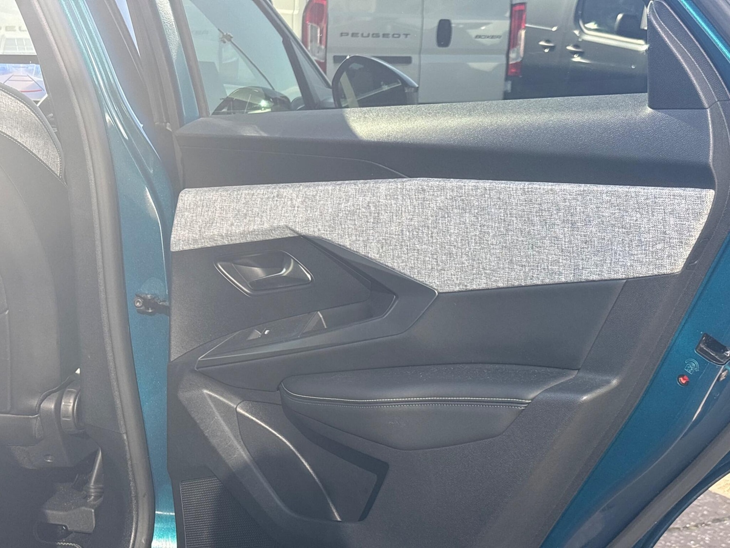 Used Peugeot E-3008 2024 for sale - 78035126: Photo 27