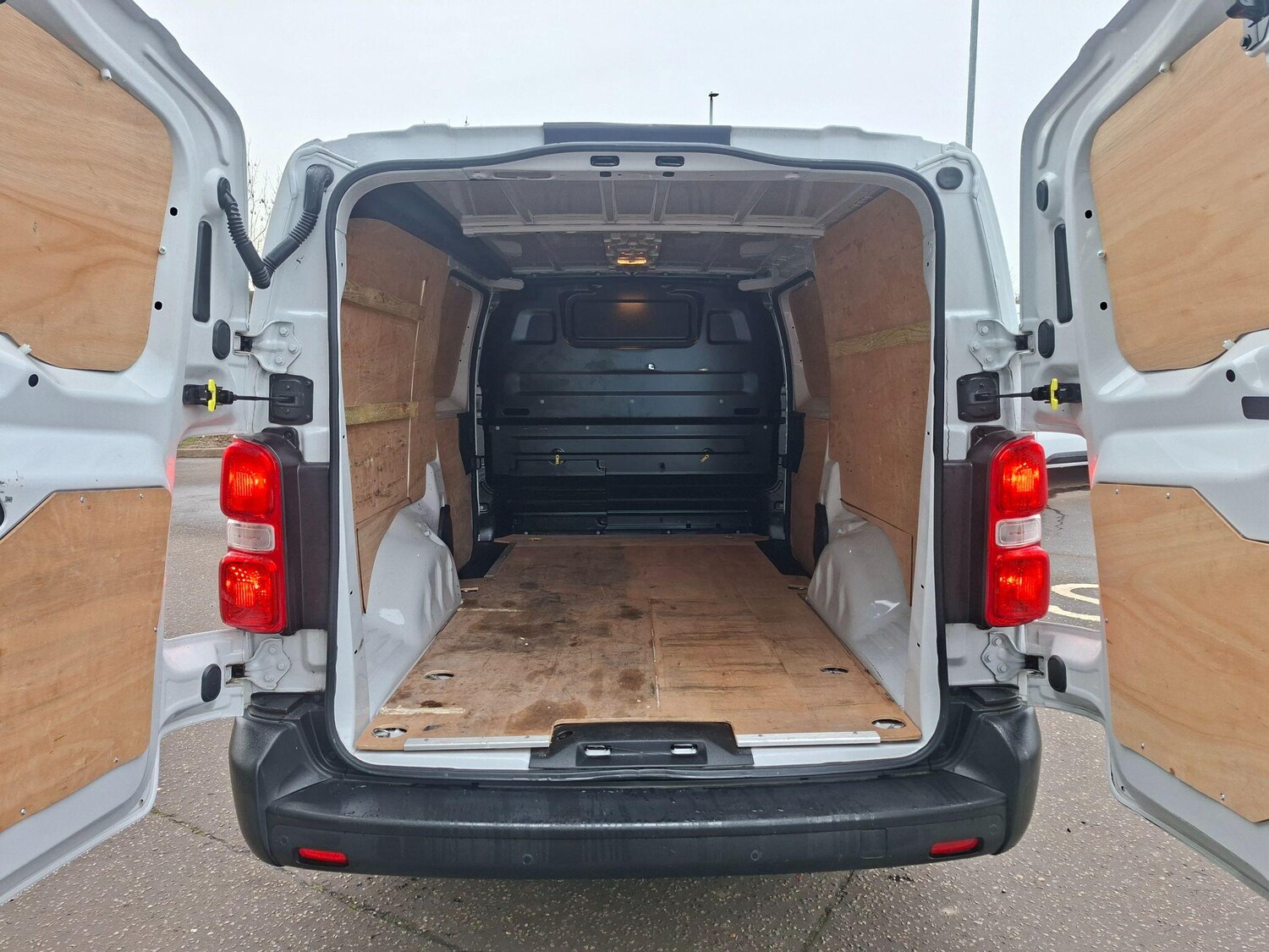 Used Peugeot Expert 2022 for sale - 77683218: Photo 33