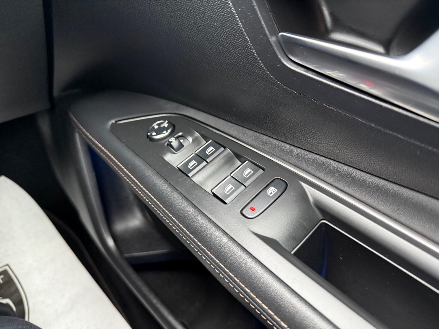 Used Peugeot 3008 2021 for sale - 77854054: Photo 17