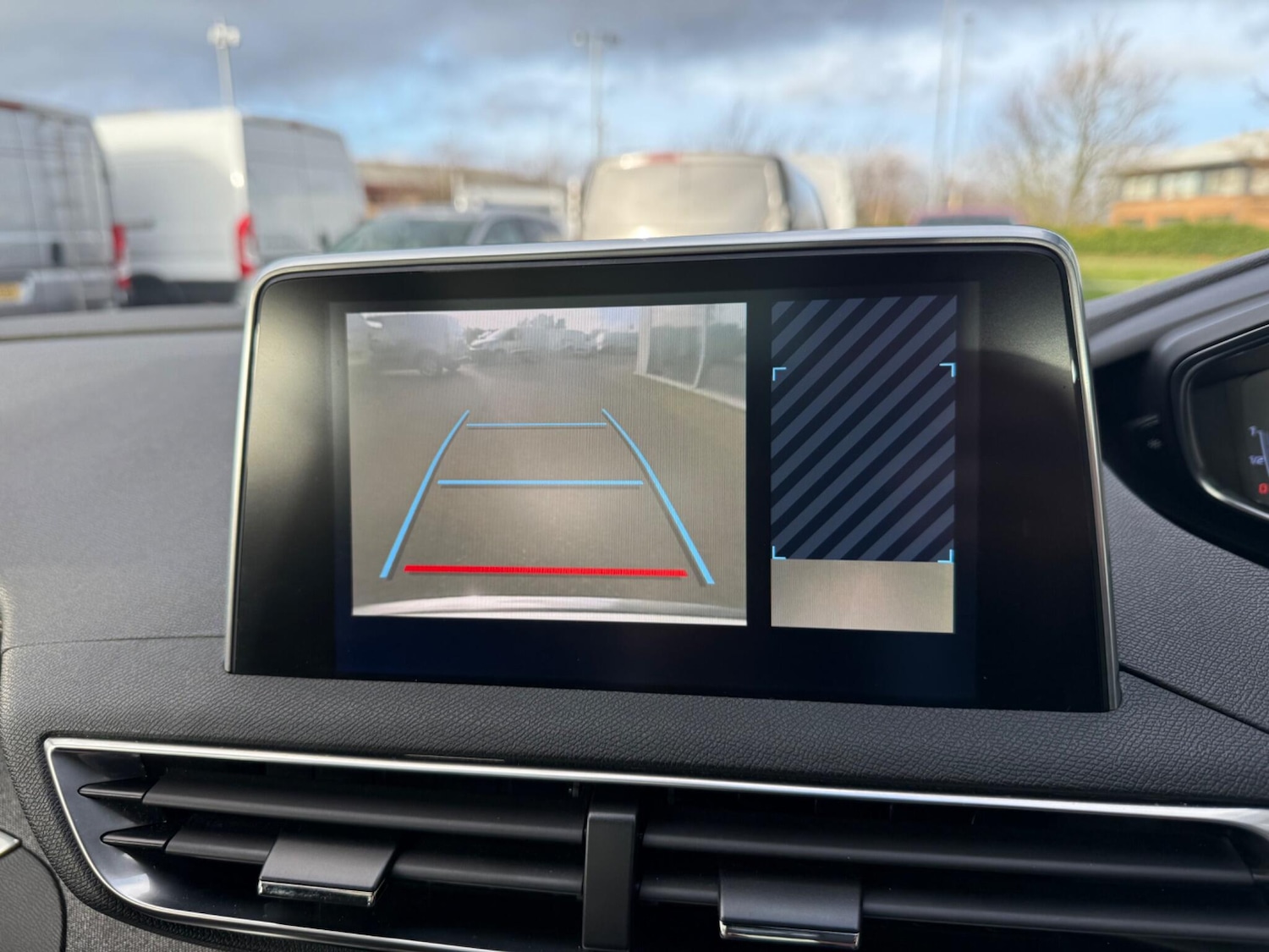 Used Peugeot 3008 2019 for sale - 77413200: Photo 27