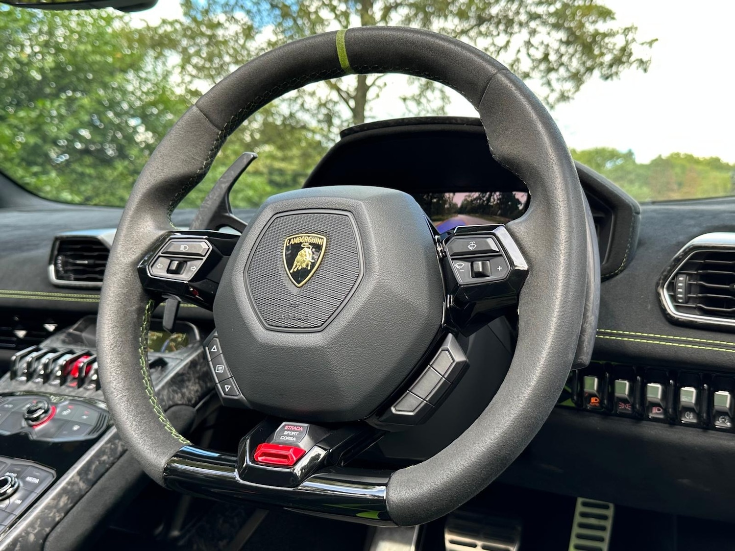 Used Lamborghini Huracan 2018 for sale - 77127395: Photo 22