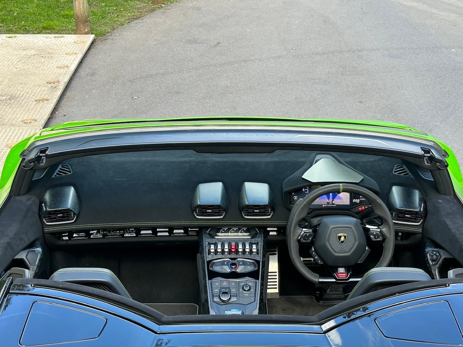 Used Lamborghini Huracan 2018 for sale - 77127395: Photo 41