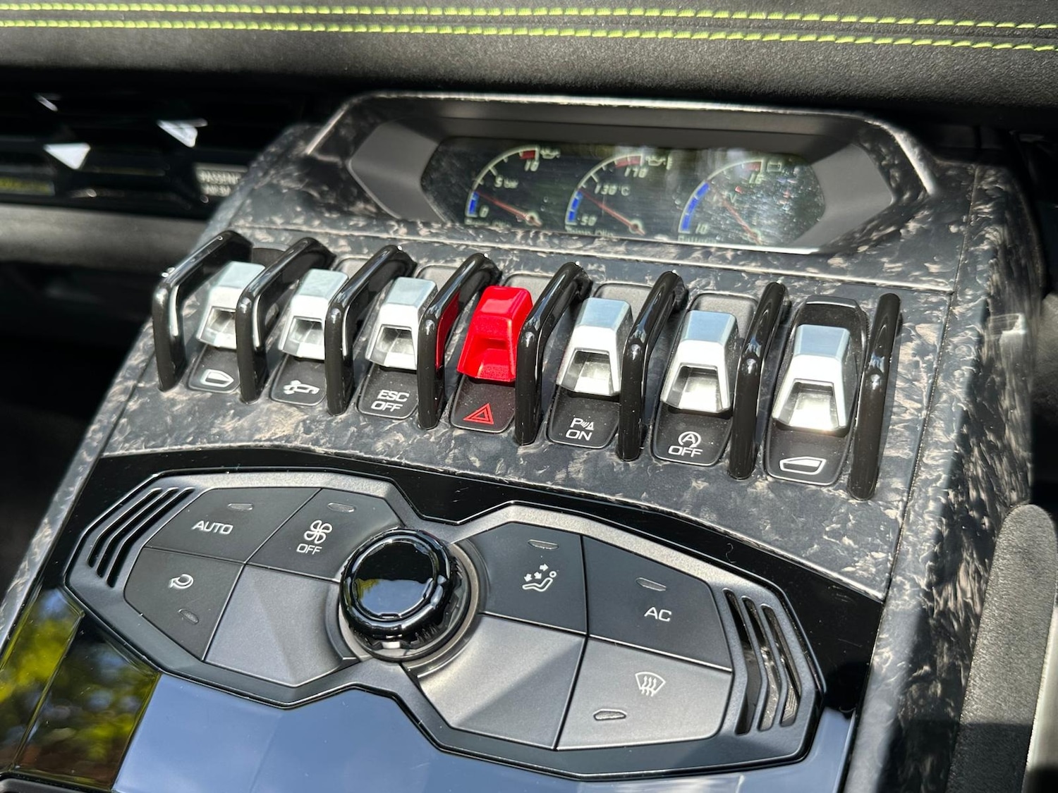 Used Lamborghini Huracan 2018 for sale - 77127395: Photo 64