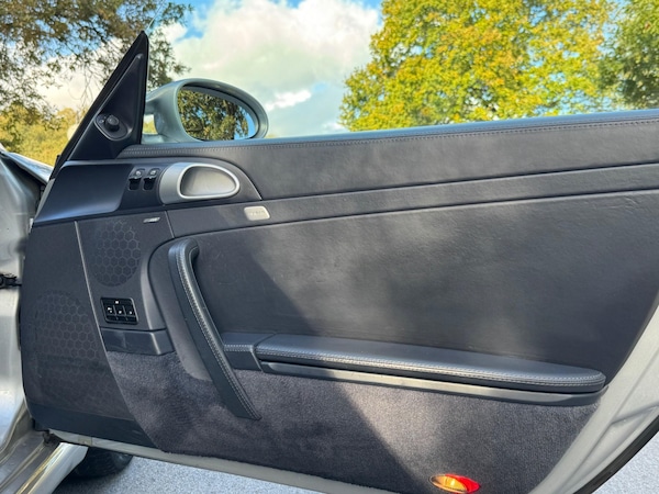 Used Porsche 911 2005 for sale - 75311146: Photo 31