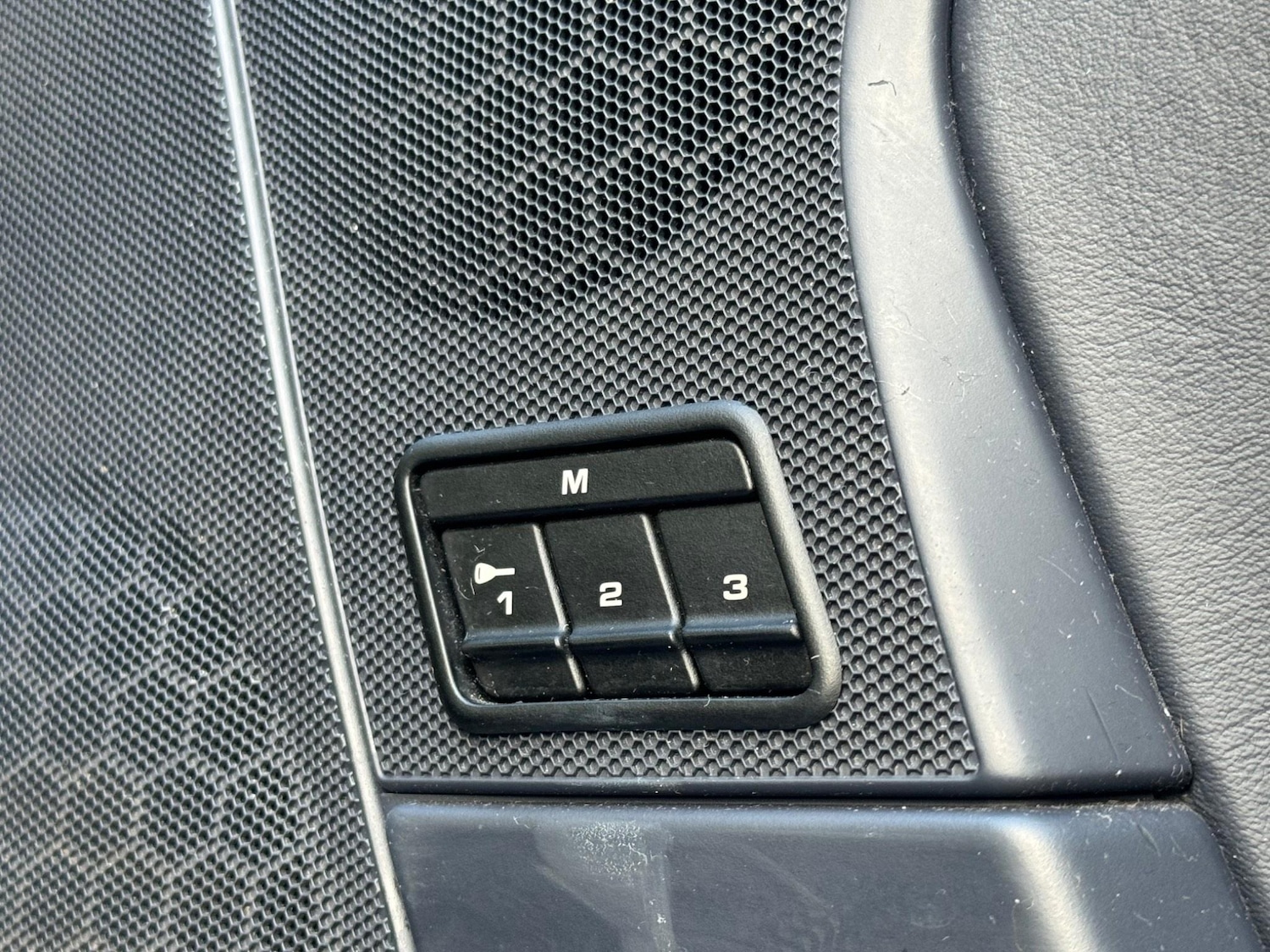 Vehicle 33