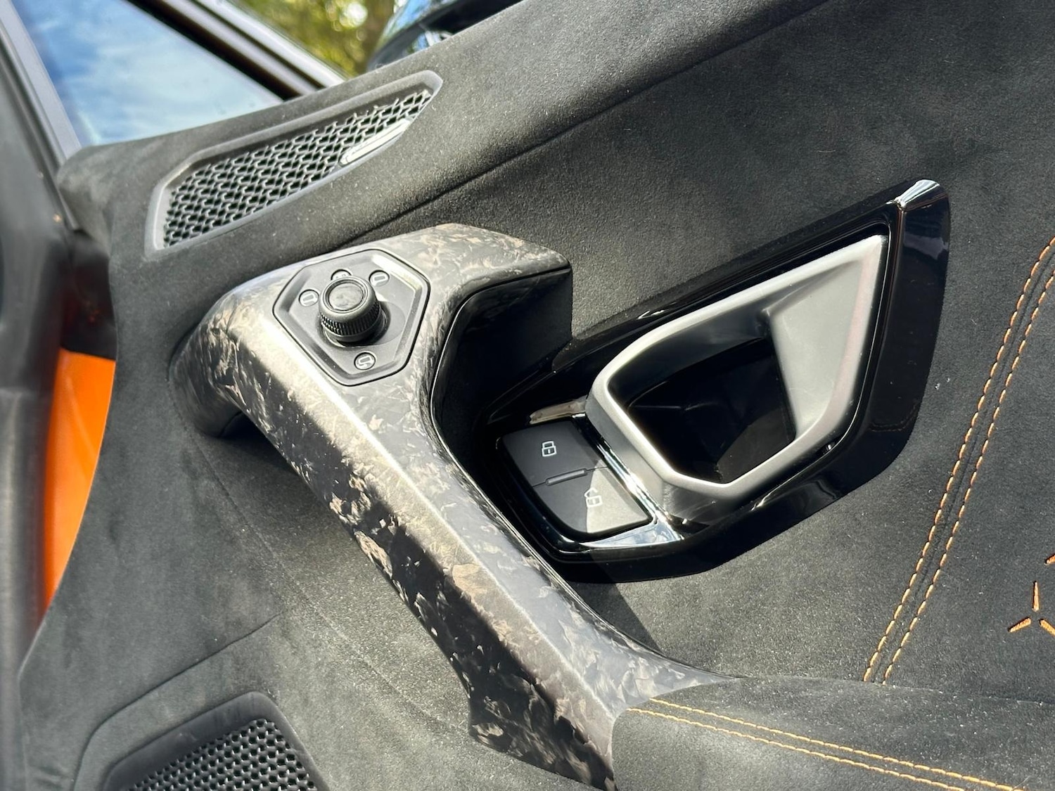 Used Lamborghini Huracan 2018 for sale - 77127561: Photo 34