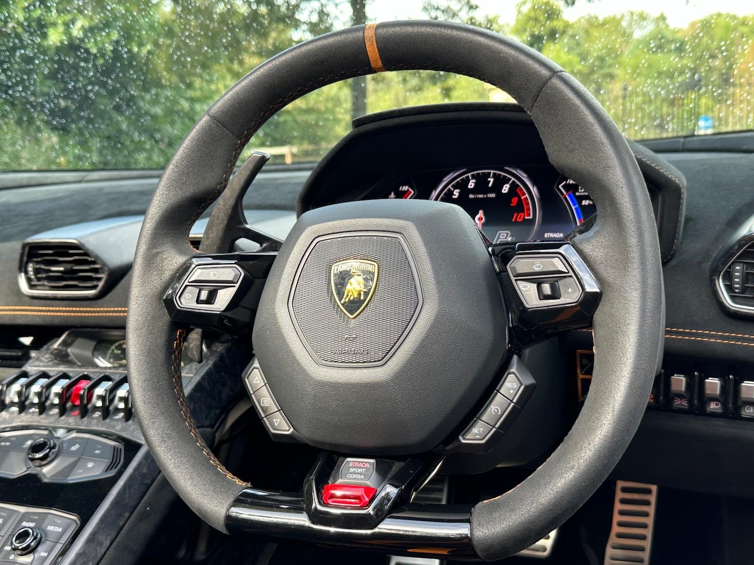 Used Lamborghini Huracan 2018 for sale - 77127561: Photo 42