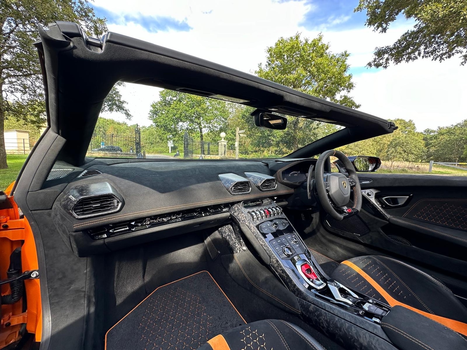 Used Lamborghini Huracan 2018 for sale - 77127561: Photo 45
