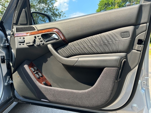 Used Mercedes-Benz S Class 2002 for sale - 75311502: Photo 36