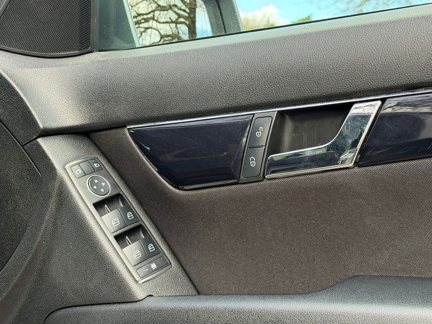 Used Mercedes-Benz C Class 2011 for sale - 77928033: Photo 19