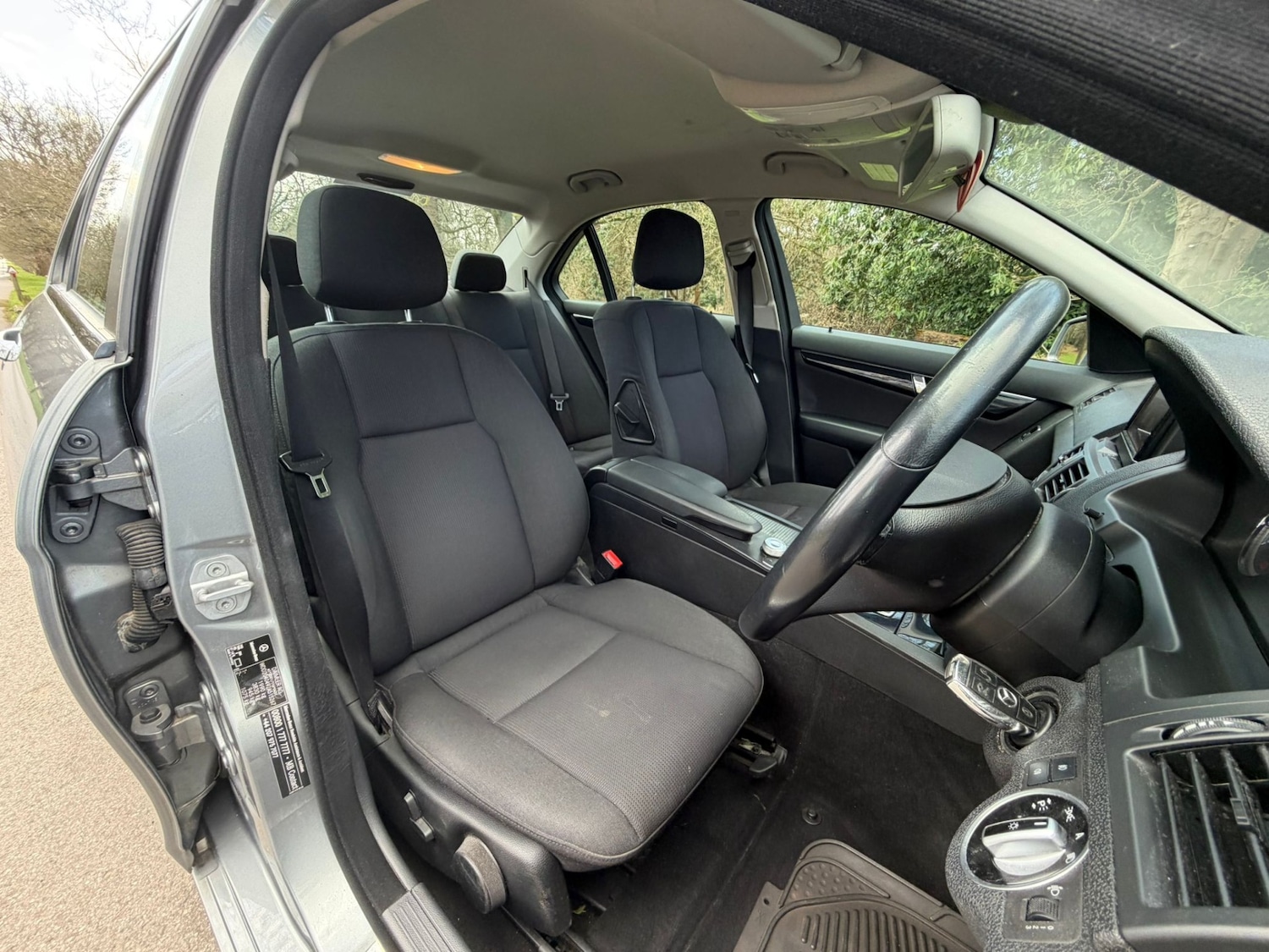 Used Mercedes-Benz C Class 2011 for sale - 77928033: Photo 23