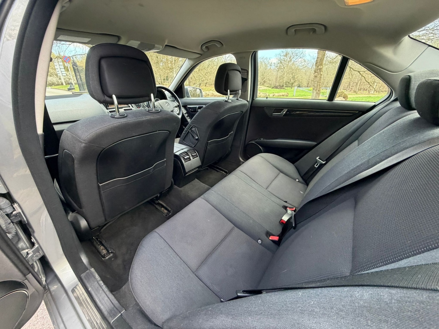 Used Mercedes-Benz C Class 2011 for sale - 77928033: Photo 35