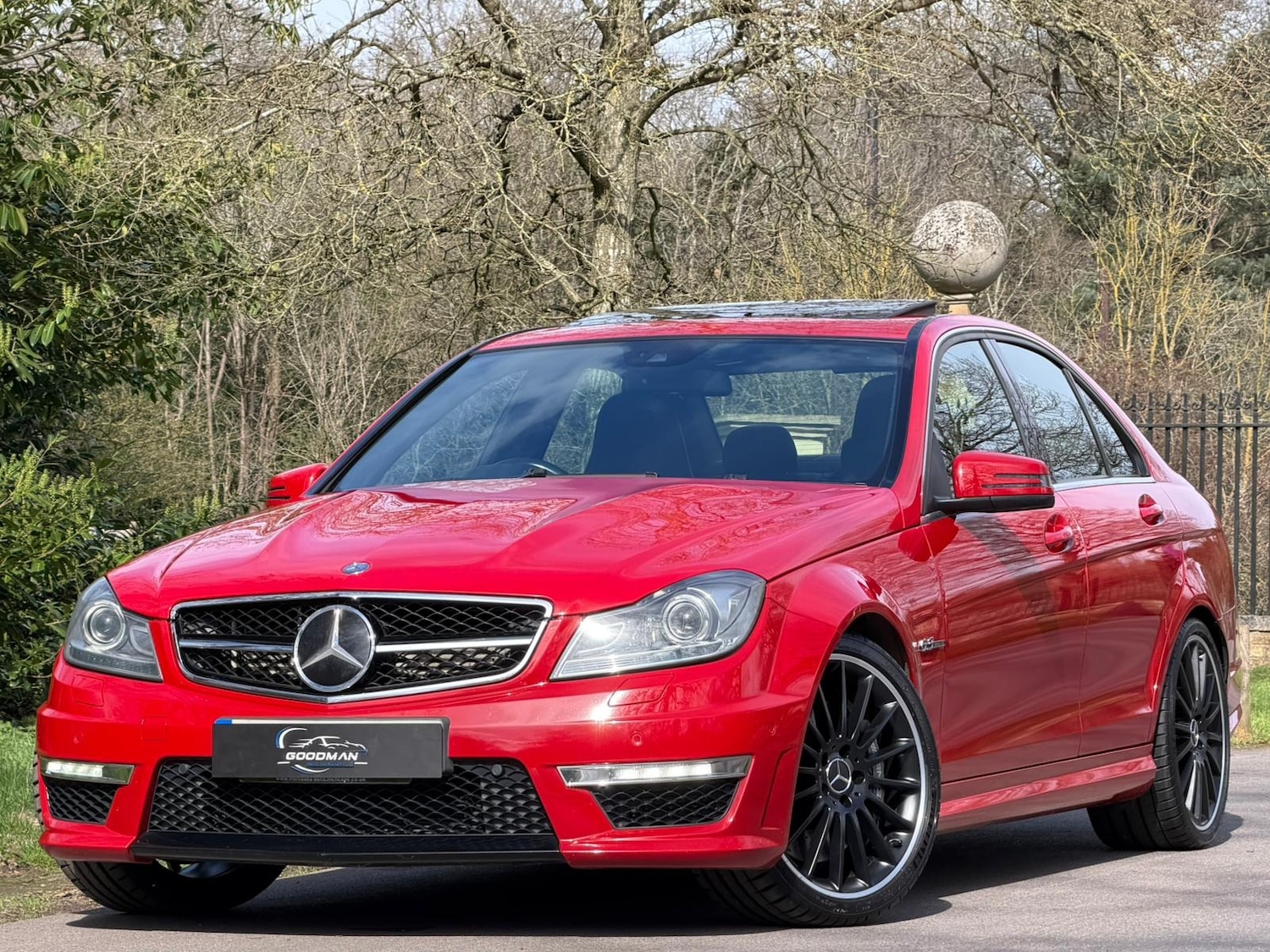 Used Mercedes-Benz C Class 2011 for sale - 77927987: Photo 2