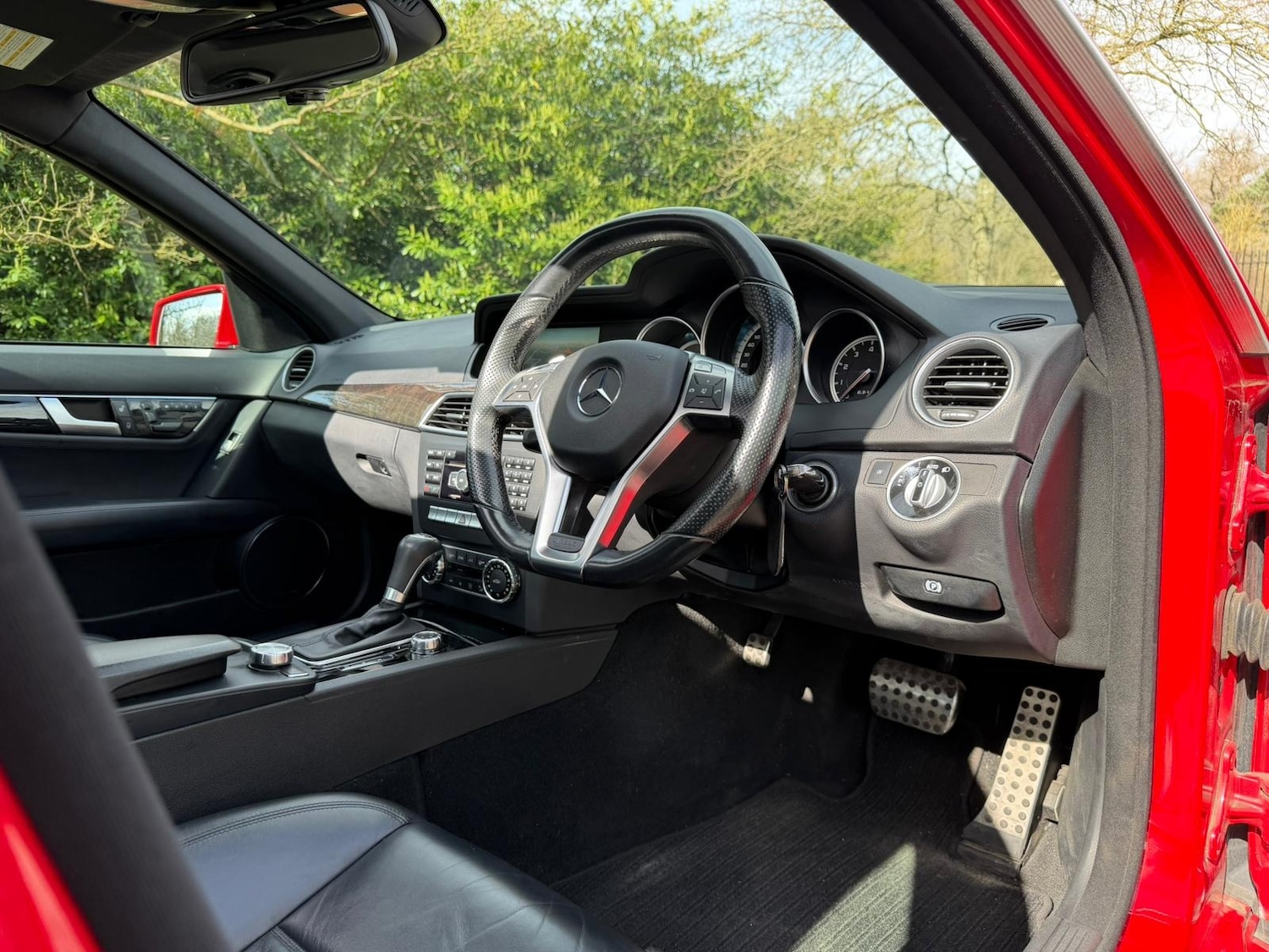 Used Mercedes-Benz C Class 2011 for sale - 77927987: Photo 26