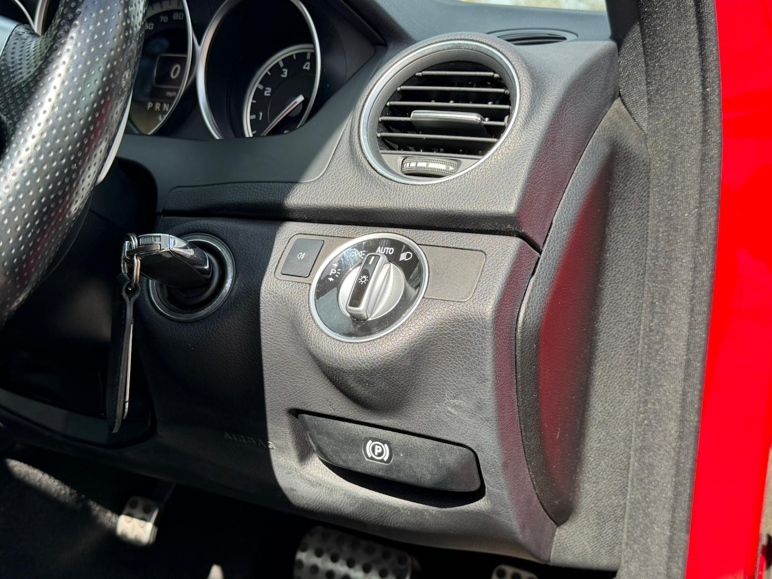 Used Mercedes-Benz C Class 2011 for sale - 77927987: Photo 36