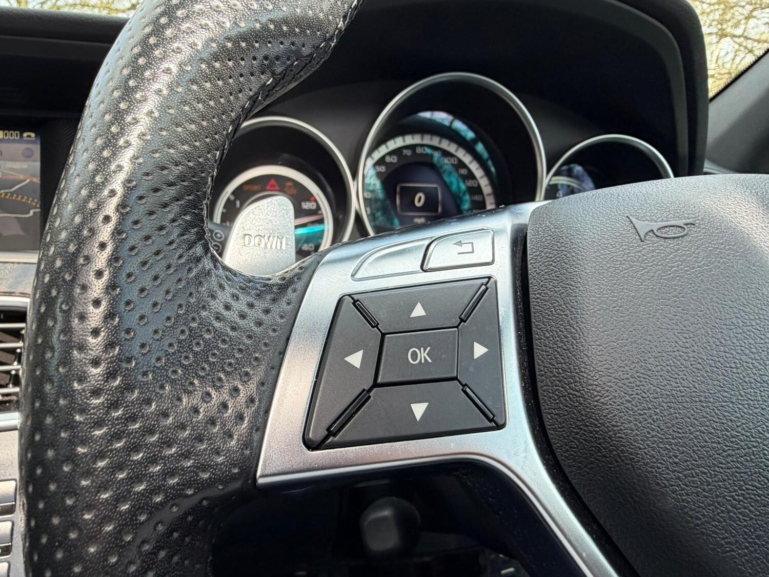 Used Mercedes-Benz C Class 2011 for sale - 77927987: Photo 52