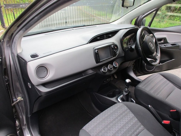 Used Toyota Yaris 2016 for sale - 76313081: Photo 10