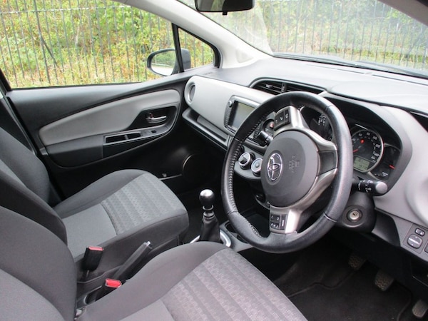 Used Toyota Yaris 2016 for sale - 76313081: Photo 7