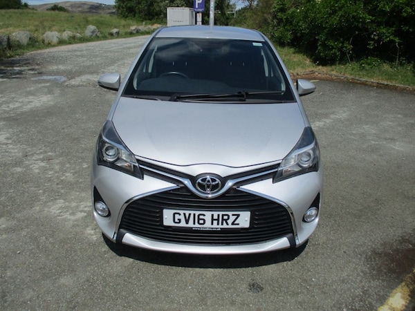 Used Toyota Yaris 2016 for sale - 74876928: Photo 6