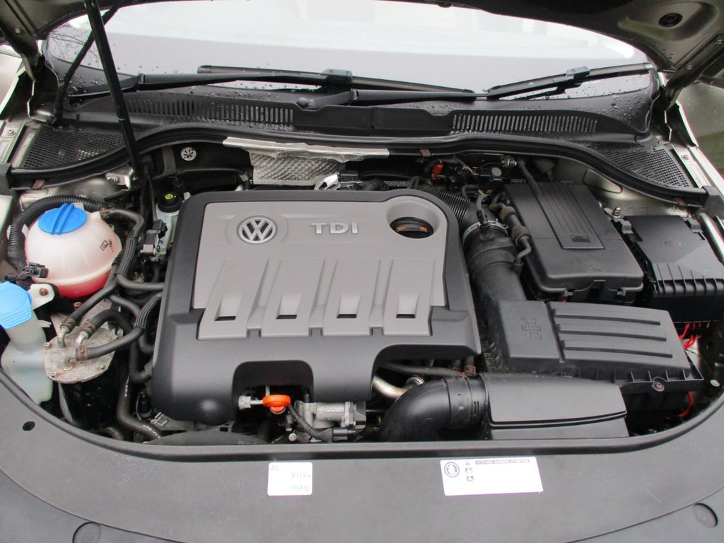 Used Volkswagen Passat 2011 for sale - 76582813: Photo 14