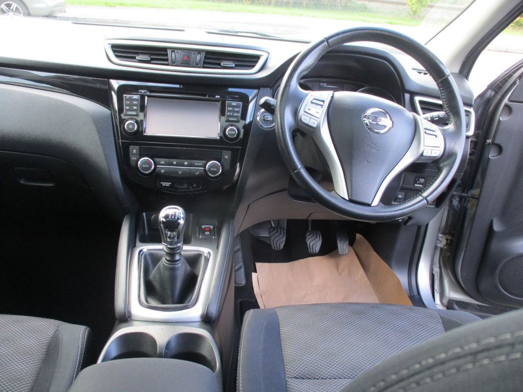 Used Nissan Qashqai 2015 for sale - 76323633: Photo 3