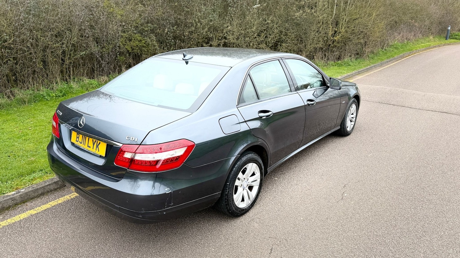 Used Mercedes-Benz E Class 2011 for sale - 77903150: Photo 13